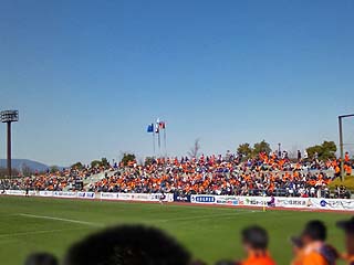 バックスタンドの様子